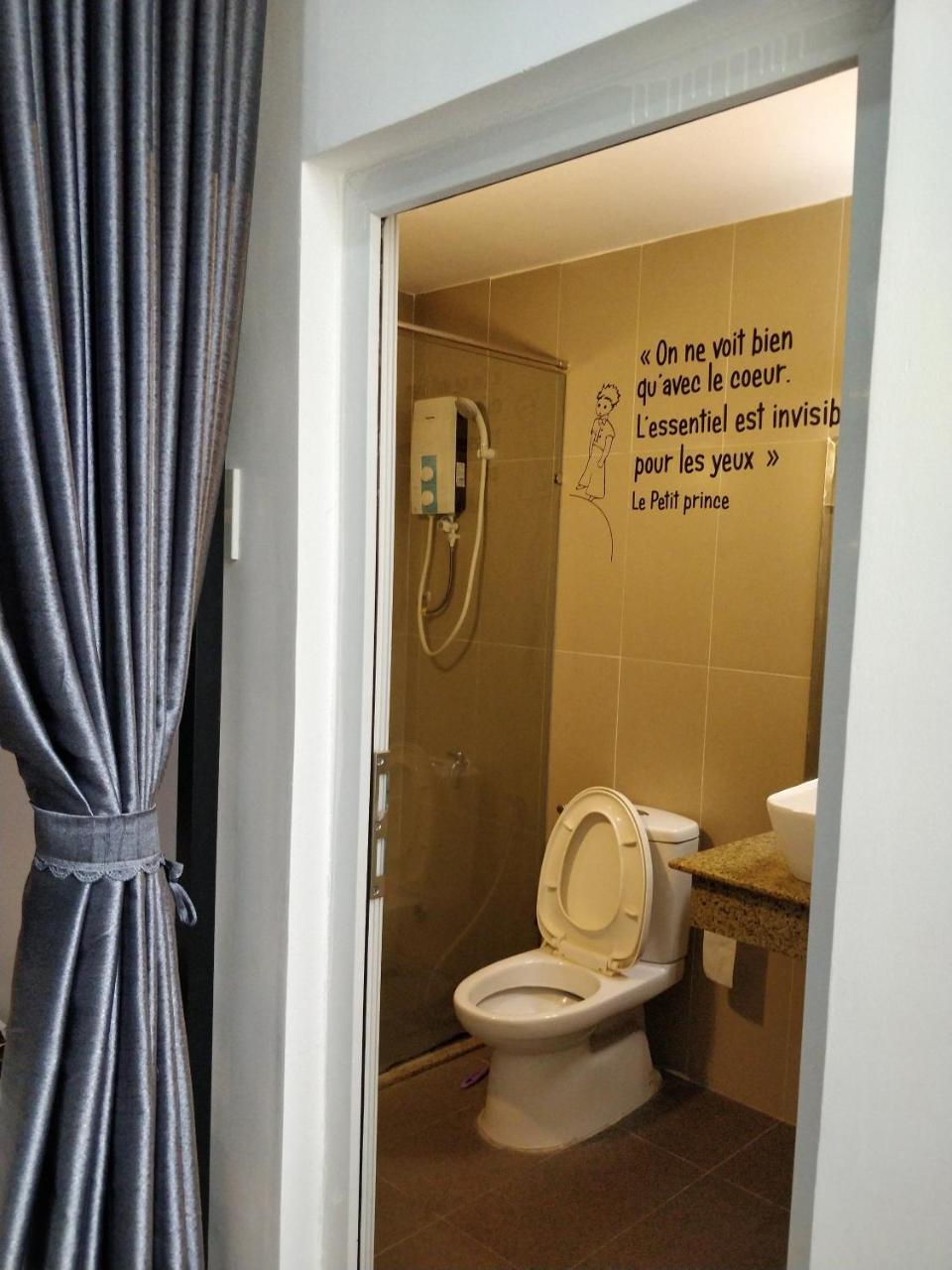 Le Petit Prince Nha Trang Hostel מראה חיצוני תמונה