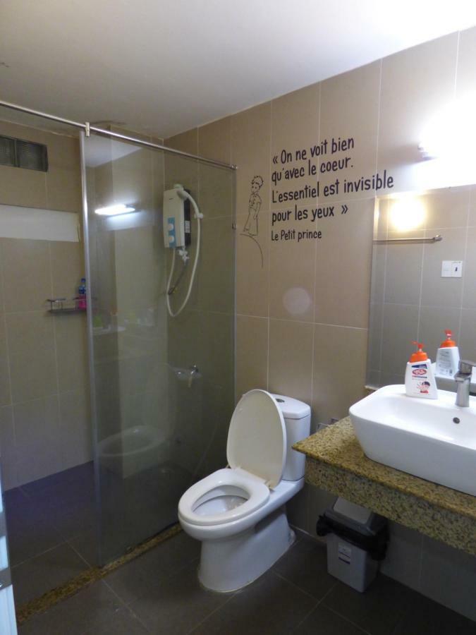 Le Petit Prince Nha Trang Hostel מראה חיצוני תמונה